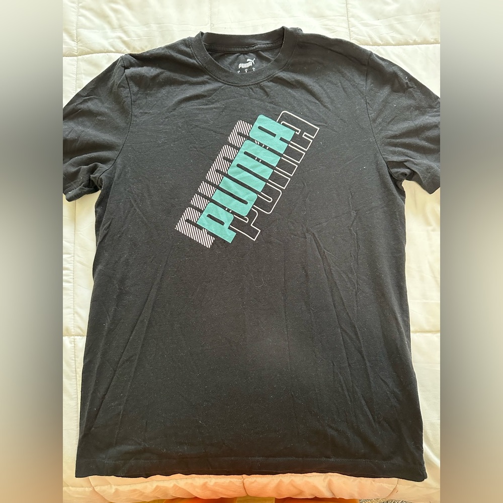 Used- Puma Graphic XL Short Sleeve Tee
